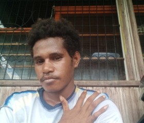 Mereka Banovea, 18, Jakarta