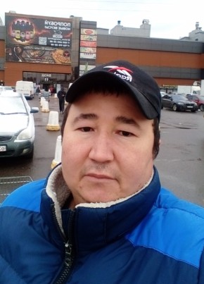 G'afur Turaxonov, 36, Россия, Боровичи