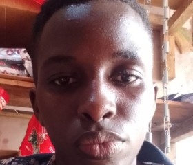Esthersuubi, 21 год, Kampala