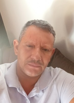 Lourival veríssi из Goianira 49 лет