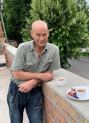 Юрий из Таганрога 60 лет