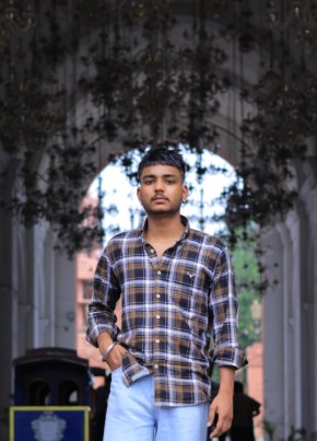 Babay, 18, India, Ludhiana