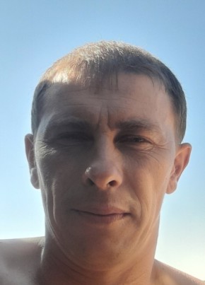 Анатолий из Вольска 41 год