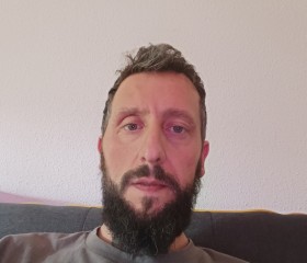 Nicolas, 36, Paris