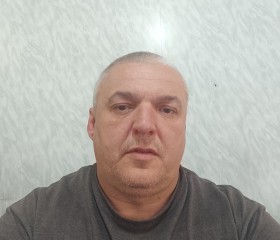 Игорь, 47 лет, Свердловськ