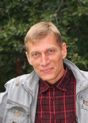 Дмитрий из Таганрога 54 года