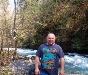 Aleksey, 44, Zhukovka