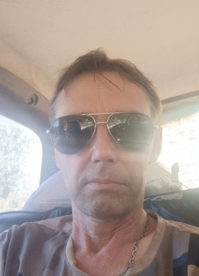 Александр из Энгельса 54 года