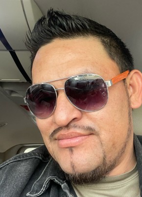 Carlos Vásquez, 33, United States of America, Burnsville