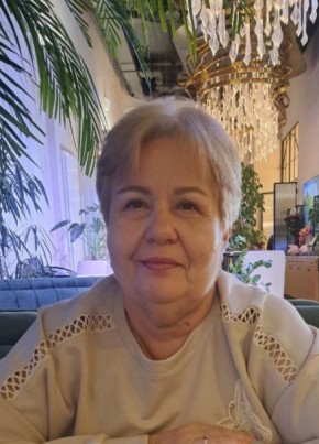 Елена из Вышнего Волочека 64 года