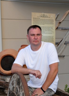 Dmitriy, 42, Russia, Saint Petersburg