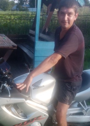 Nikolay, 33, Russia, Zadonsk