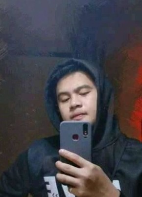 John Chrismel, 22, Pilipinas, Pasig City