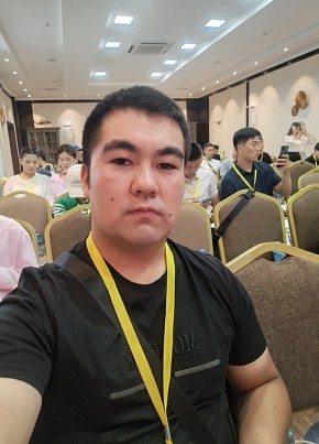 Нурик из Бишкека 23 года