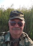 Михаил, 66 лет, Новосибирск