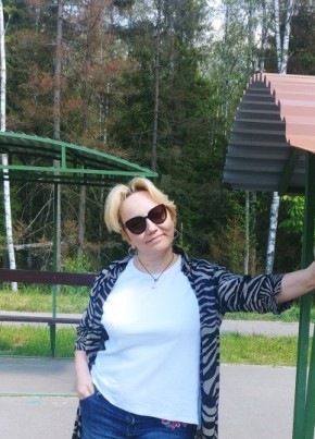Оля, 48, Россия, Москва