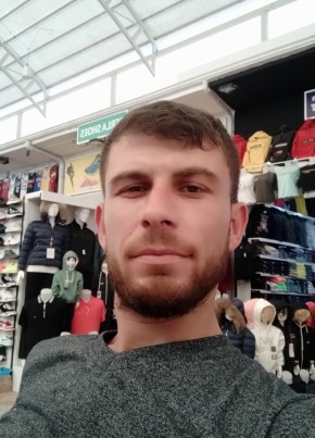 Yilmaz, 27, Türkiye Cumhuriyeti, Manavgat