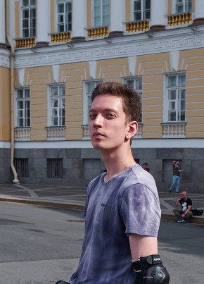 Михаил из Санкт-Петербурга 23 года
