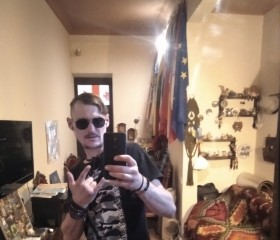 Adam Padchii, 32, Tbilisi