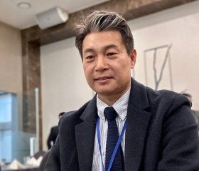 Henry, 50, London