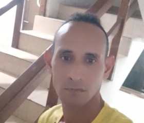 Man, 38, Santa Teresa