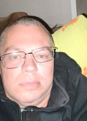 Никита Орлов из Саки 43 года