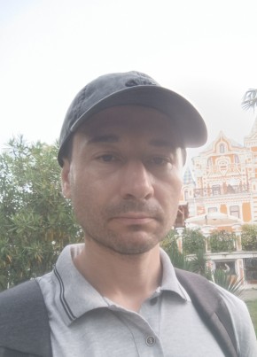 Максим из Сочи 37 лет