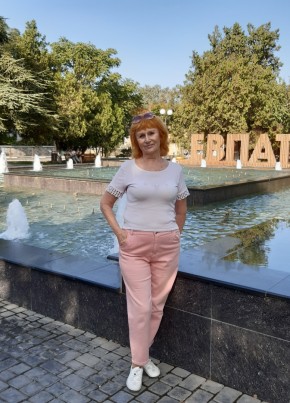 Irina, 69, Россия, Евпатория