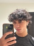 Mia, 18  , Al Jubayl