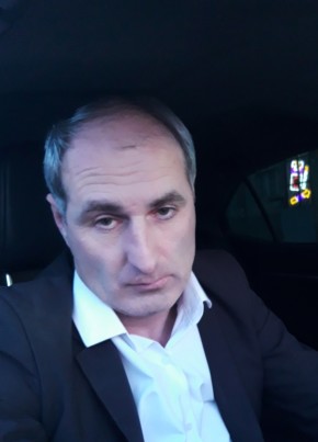 Магомед из Ростова-на-Дону 43 года