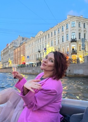 Настасья из Санкт-Петербурга 52 года