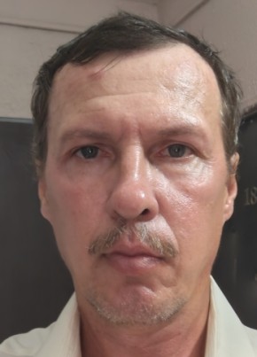 Артур из Балашова 46 лет