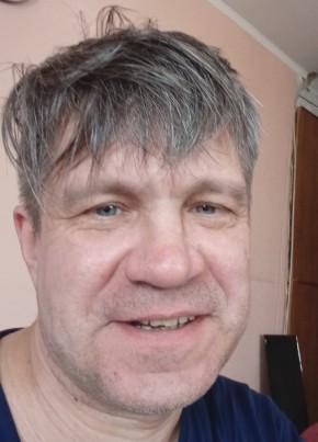 Виктор Плотников из Омска 55 лет