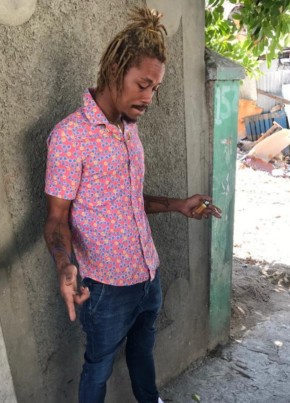 Colour chin, 38, Jamaica, Kingston