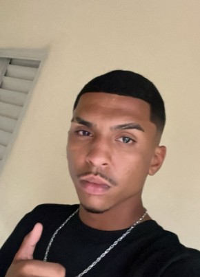 Deived Lucas из Mineiros 20 лет