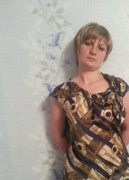 Елена, 35, Россия, Ардатов (Мордовская республика)