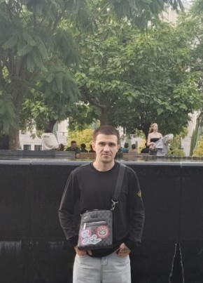 Никита Чугай из Краснодара 23 года