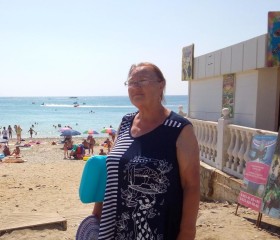 Aleksandra, 77, Anna