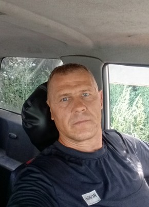 Роман из Хабаровска 46 лет
