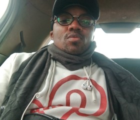 THURELL , 41, Mbouda