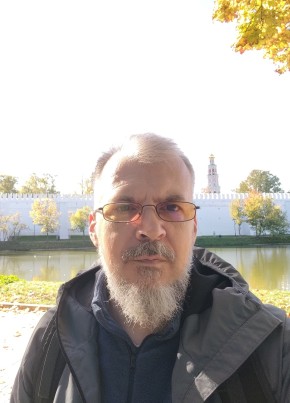 Кирилл из Москвы 52 года