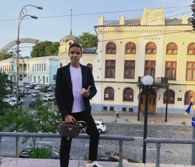 Илья, 24 года, Київ