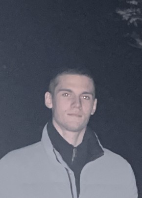Руслан из Омска 20 лет