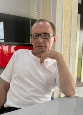 Юрий из Серпухова 18 лет