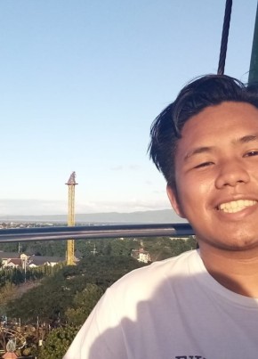 CM, 22, Pilipinas, Calauan