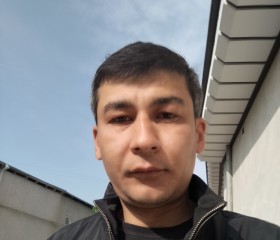 Rustam, 32, Khujand