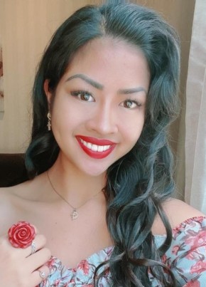 Gorgeous, 33, Pilipinas, Maynila