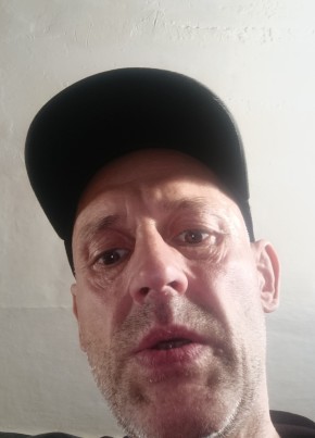 Максим из Омска 45 лет