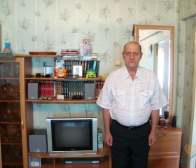 Вадим, 59 лет, Новомосковск