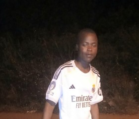 Ebenezer, 25, Bouake